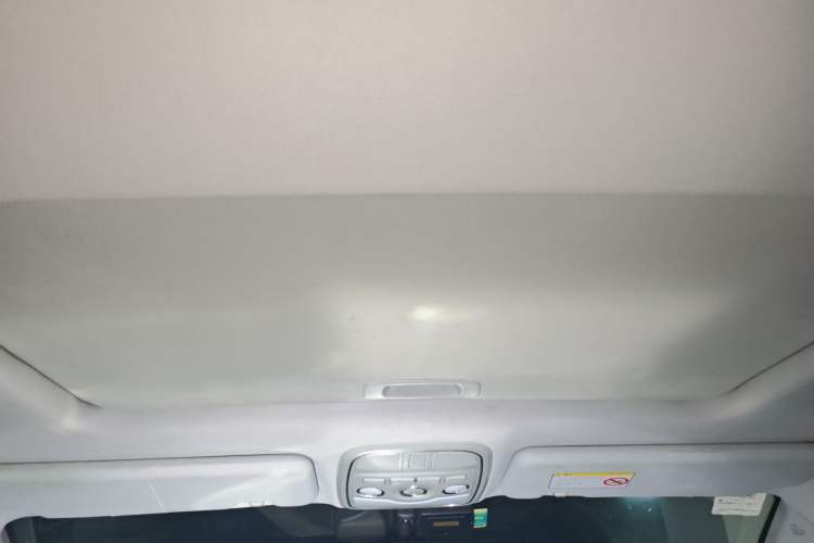 Used Haval H6 2014 Sport Version 1.5T Manual Two-Wheel Drive Elite Edition Headliner
