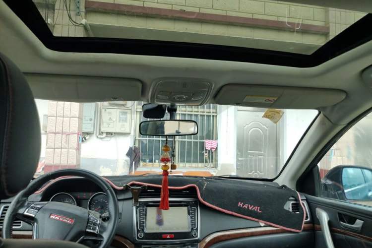 Used Haval H6 2014 Sport Version 1.5T Manual Two-Wheel Drive Elite Edition Headliner