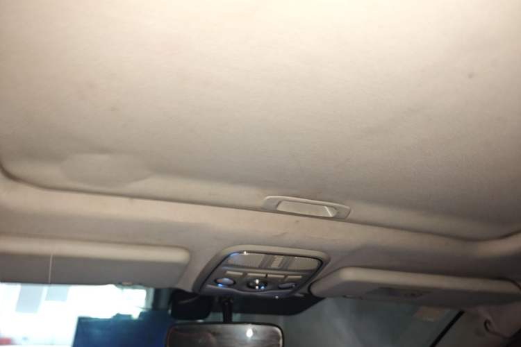 Used Haval H6 2014 Sport Version 1.5T Manual Two-Wheel Drive Elite Edition Headliner