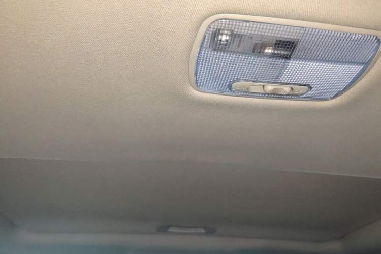 Used Haval H6 2014 Sport Version 1.5T Manual Two-Wheel Drive Elite Edition Headliner