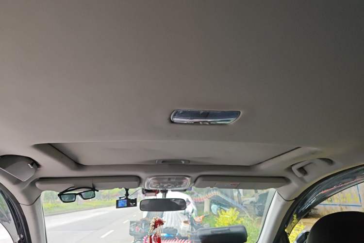 Used Haval H6 2014 Sport Version 1.5T Manual Two-Wheel Drive Elite Edition Headliner