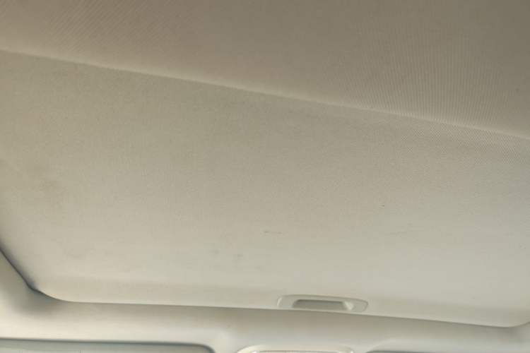 Used Haval H6 2014 Sport Version 1.5T Manual Two-Wheel Drive Elite Edition Headliner
