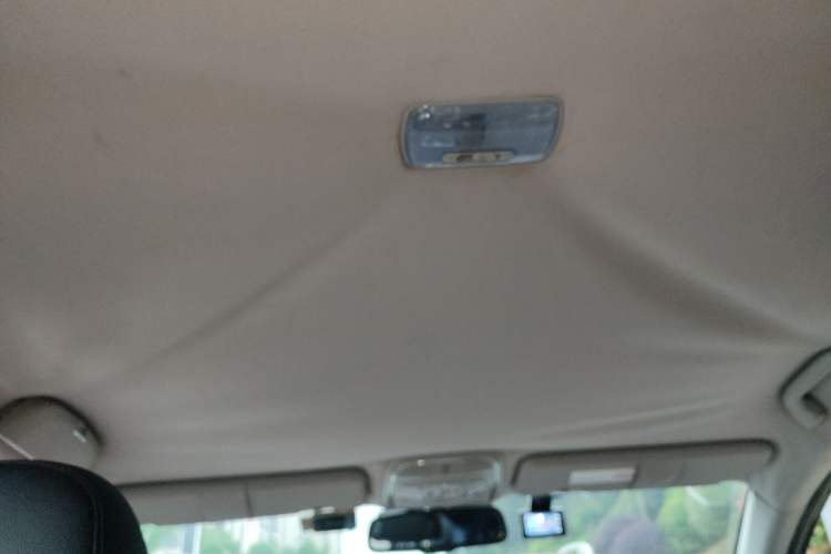 Used Haval H6 2014 Upgraded Model 2.0T Diesel Manual Two-Wheel Drive Elite Version Headliner