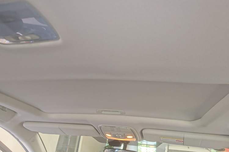 Used Haval H6 2014 Sport Version 1.5T Manual Two-Wheel Drive Elite Edition Headliner
