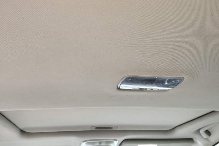 Used Haval H6 2014 Sport Version 1.5T Manual Two-Wheel Drive Elite Edition Headliner