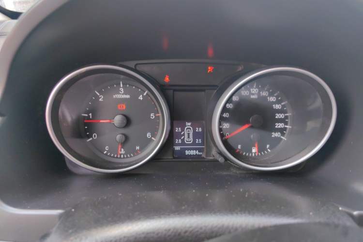 Used Haval H6 2014 Sport Edition 2.0T Diesel Manual Two-Wheel Drive Prestige Model Instrument Cluster