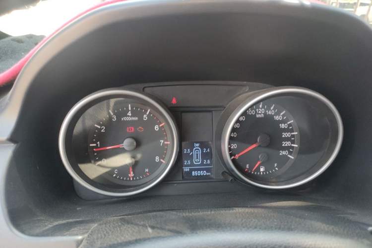 Used Haval H6 2014 Sport Version 1.5T Manual Two-Wheel Drive Elite Edition Instrument Cluster