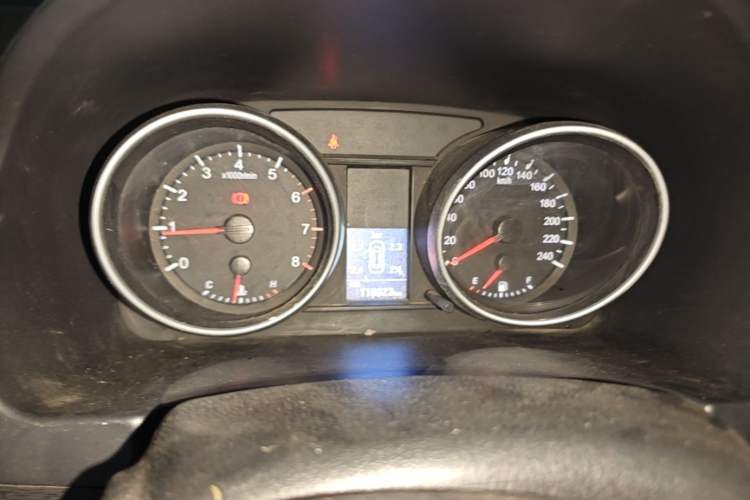 Used Haval H6 2014 Sport Version 1.5T Manual Two-Wheel Drive Elite Edition Instrument Cluster