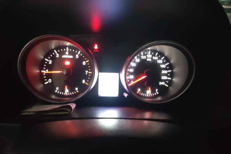 Used Haval H6 2014 Sport Version 1.5T Manual Two-Wheel Drive Elite Edition Instrument Cluster