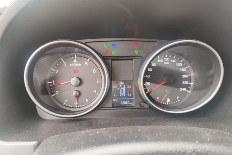 Used Haval H6 2014 Sport Version 1.5T Manual Two-Wheel Drive Elite Edition Instrument Cluster