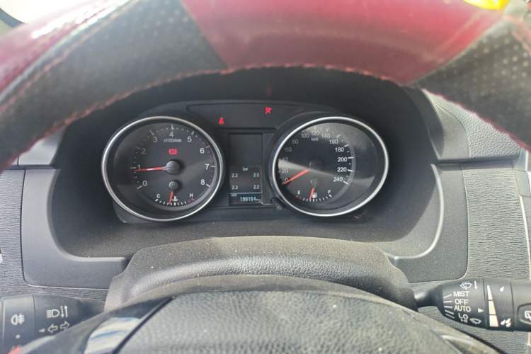 Used Haval H6 2014 Sport Version 1.5T Manual Two-Wheel Drive Elite Edition Instrument Cluster