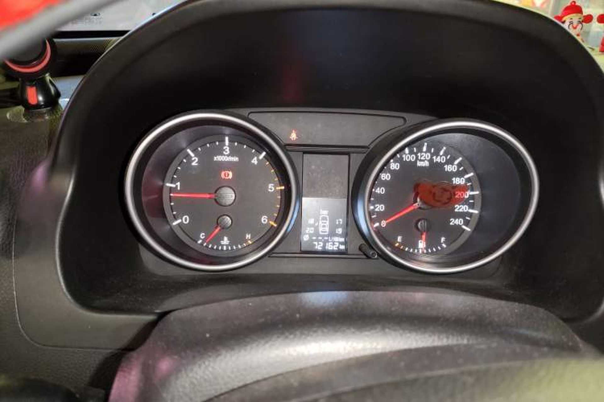 Used Haval H6 2014 Upgraded Model 2.0T Diesel Manual Two-Wheel Drive Elite Version Instrument Cluster