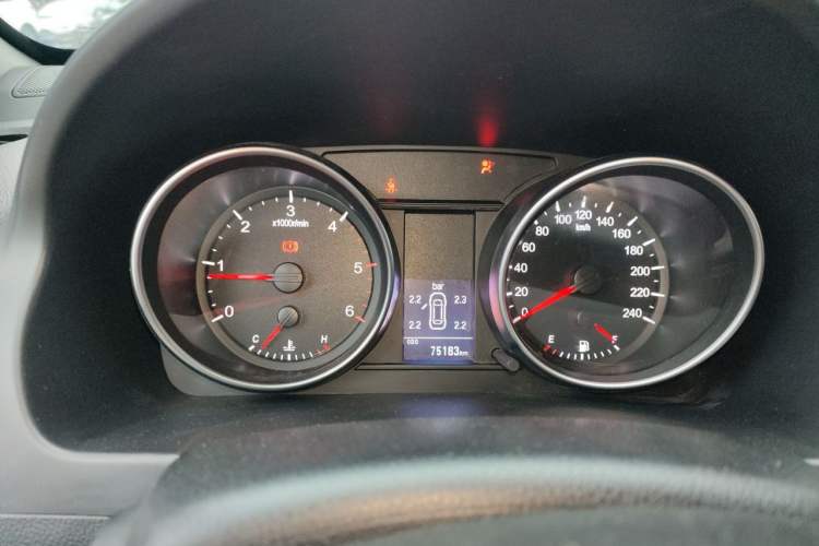 Used Haval H6 2014 Upgraded Model 2.0T Diesel Manual Two-Wheel Drive Elite Version Instrument Cluster