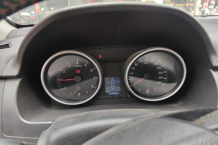 Used Haval H6 2014 Sport Version 1.5T Manual Two-Wheel Drive Elite Edition Instrument Cluster