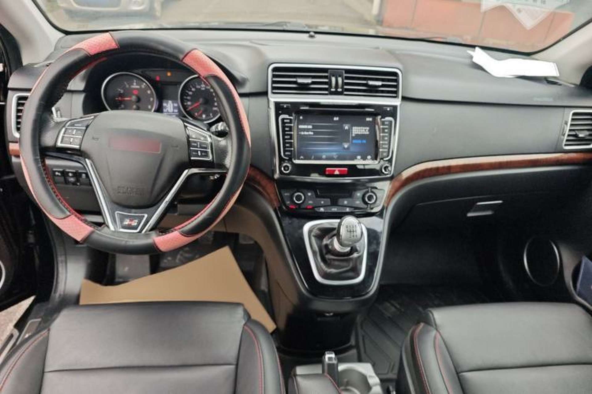 Used Haval H6 2014 Sport Edition 1.5T Manual 4x4 Elite Model Interior 2