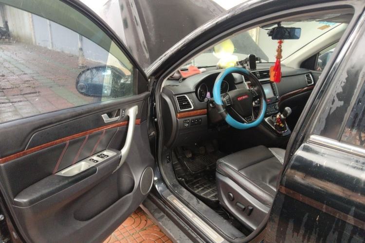 Used Haval H6 2014 Sport Version 1.5T Manual Two-Wheel Drive Elite Edition Interior 3