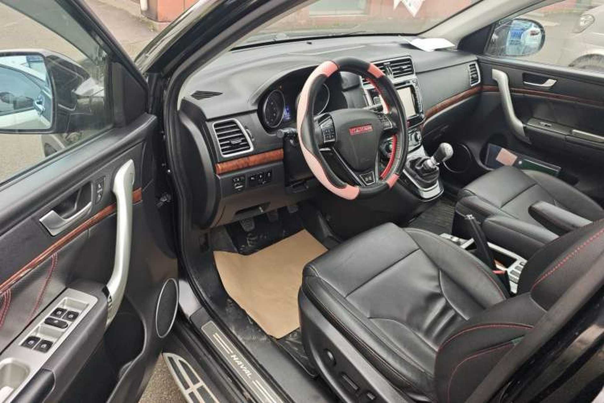 Used Haval H6 2014 Sport Edition 1.5T Manual 4x4 Elite Model Interior 3