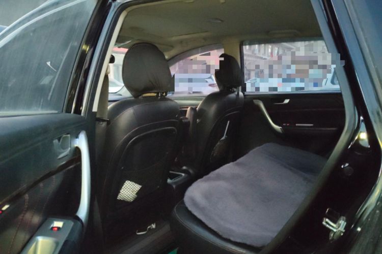 Used Haval H6 2014 Sport Version 1.5T Manual Two-Wheel Drive Elite Edition Interior 4