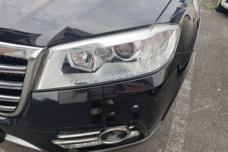 Used Haval H6 2014 Sport Edition 1.5T Manual 4x4 Elite Model Left Front Headlight