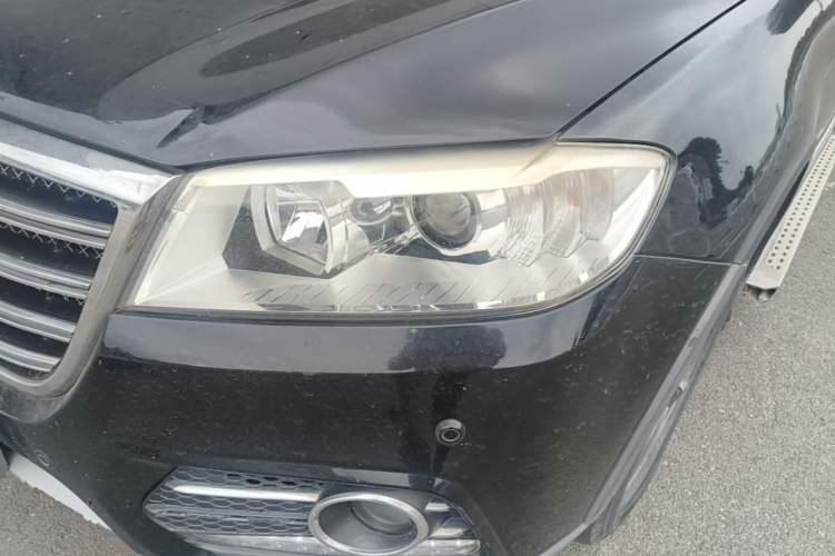 Used Haval H6 2014 Sport Version 1.5T Manual Two-Wheel Drive Elite Edition Left Front Headlight