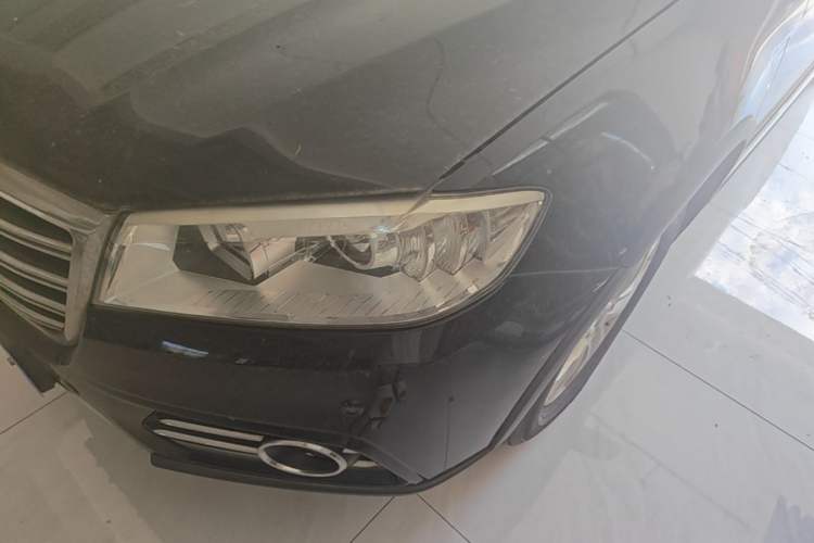 Used Haval H6 2014 Sport Version 1.5T Manual Two-Wheel Drive Elite Edition Left Front Headlight