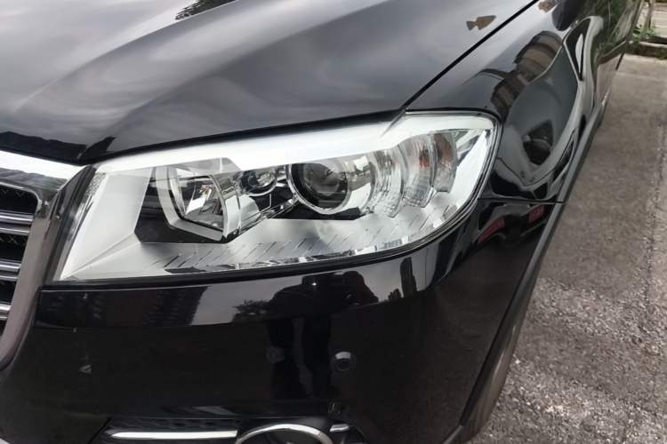 Used Haval H6 2014 Sport Version 1.5T Manual Two-Wheel Drive Elite Edition Left Front Headlight