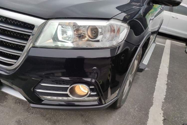 Used Haval H6 2014 Sport Version 1.5T Manual Two-Wheel Drive Elite Edition Left Front Headlight