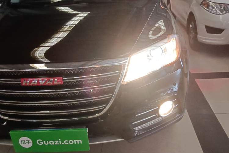 Used Haval H6 2014 Sport Version 1.5T Manual Two-Wheel Drive Elite Edition Left Front Headlight