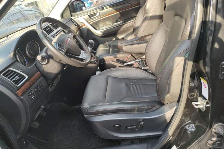 Used Haval H6 2014 Sport Version 1.5T Manual Two-Wheel Drive Elite Edition Left Front Seat