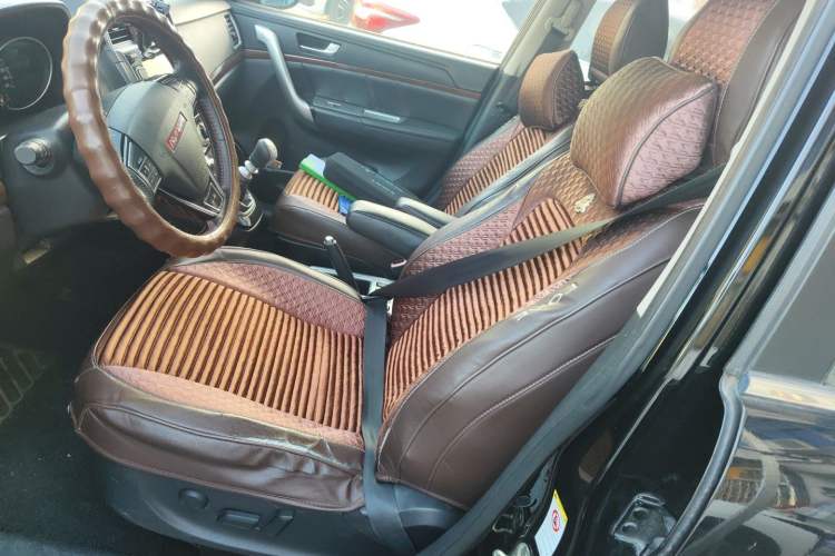 Used Haval H6 2014 Sport Version 1.5T Manual Two-Wheel Drive Elite Edition Left Front Seat