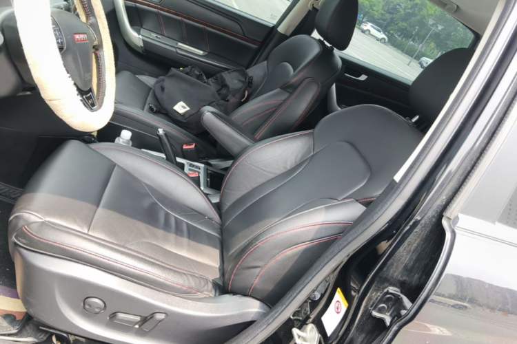 Used Haval H6 2014 Sport Edition 2.4L Automatic Elite Model Left Front Seat