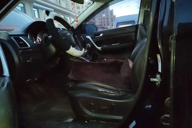 Used Haval H6 2014 Sport Version 1.5T Manual Two-Wheel Drive Elite Edition Left Front Seat