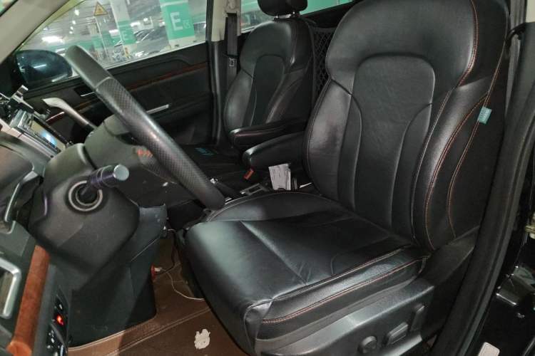 Used Haval H6 2014 Sport Edition 2.4L Automatic Elite Model Left Front Seat