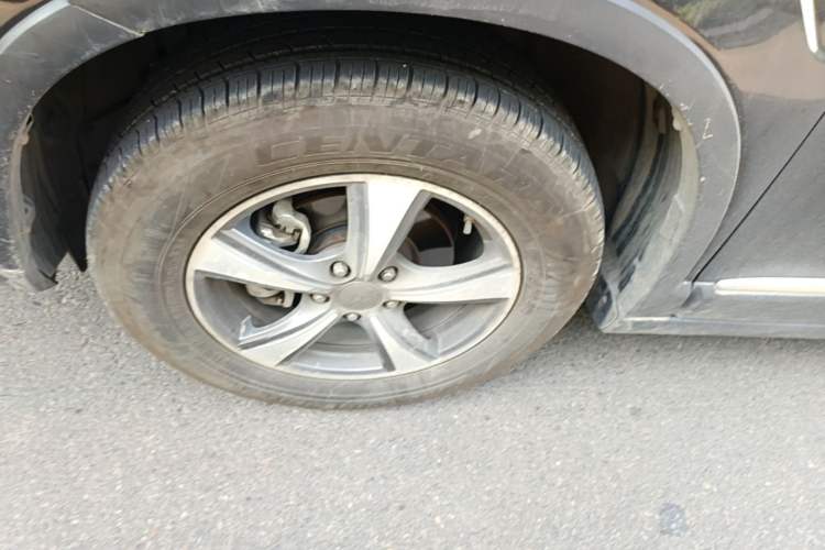 Used Haval H6 2014 Sport Version 1.5T Manual Two-Wheel Drive Elite Edition Left Front Wheel Hub