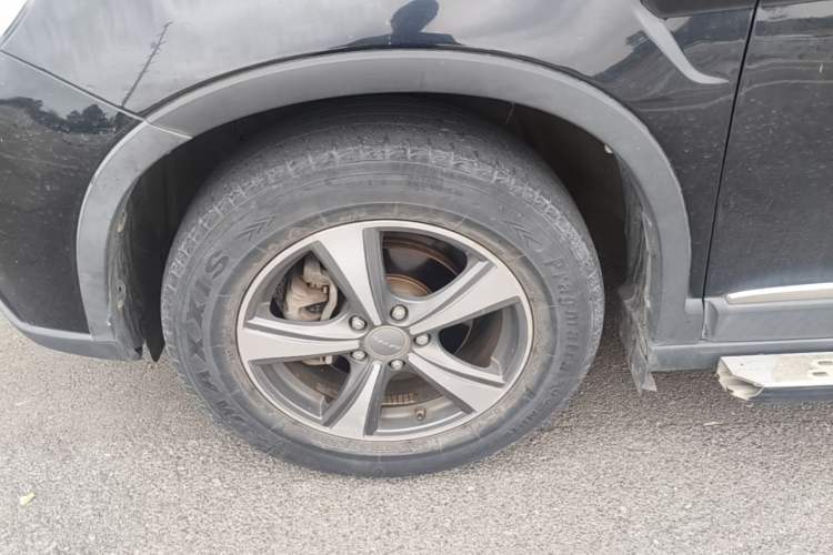 Used Haval H6 2014 Sport Version 1.5T Manual Two-Wheel Drive Elite Edition Left Front Wheel Hub