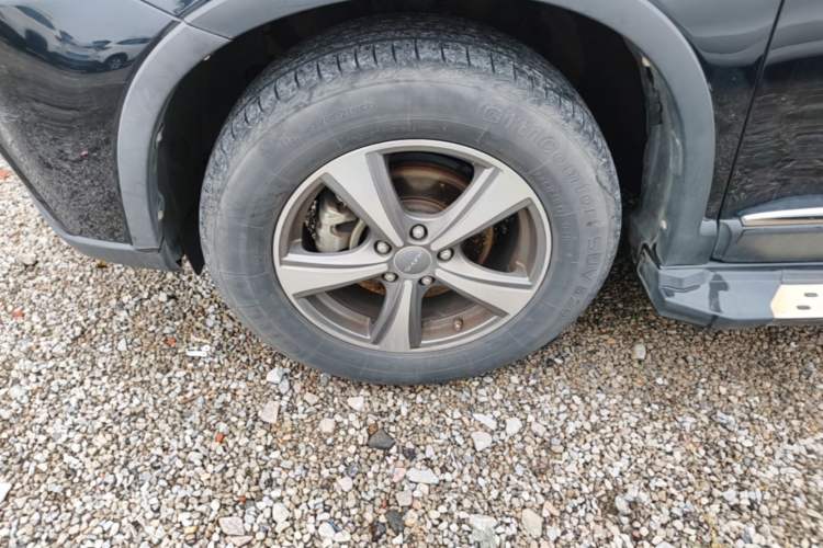 Used Haval H6 2014 Sport Version 1.5T Manual Two-Wheel Drive Elite Edition Left Front Wheel Hub