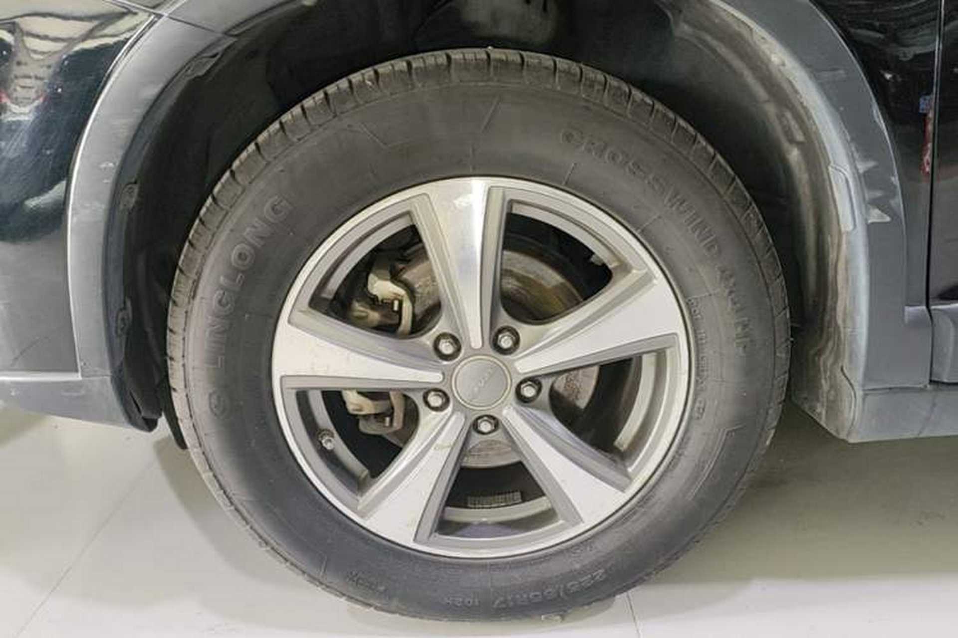 Used Haval H6 2014 Sport Version 1.5T Manual Two-Wheel Drive Elite Edition Left Front Wheel Hub