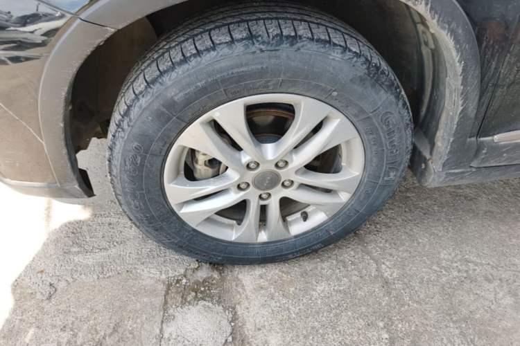 Used Haval H6 2014 Sport Version 1.5T Manual Two-Wheel Drive Elite Edition Left Front Wheel Hub