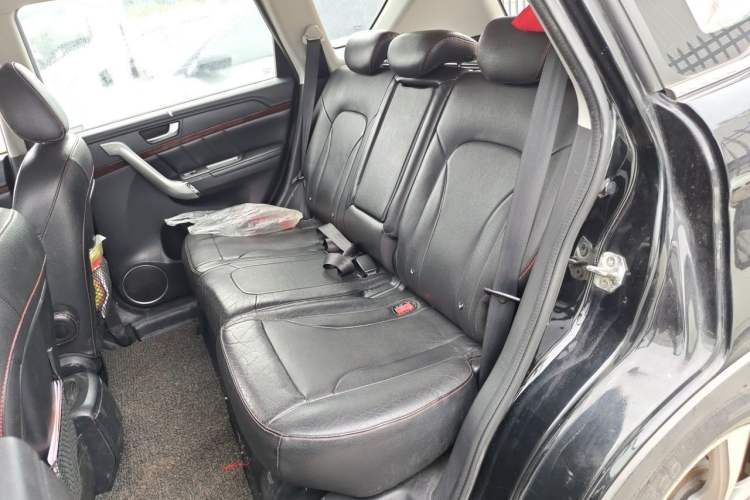 Used Haval H6 2014 Sport Version 1.5T Manual Two-Wheel Drive Elite Edition Left Rear Seat