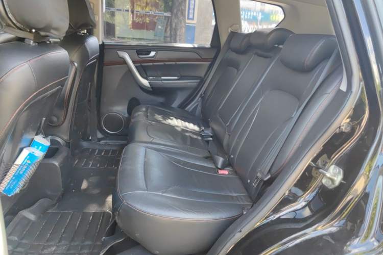 Used Haval H6 2014 Sport Version 1.5T Manual Two-Wheel Drive Elite Edition Left Rear Seat