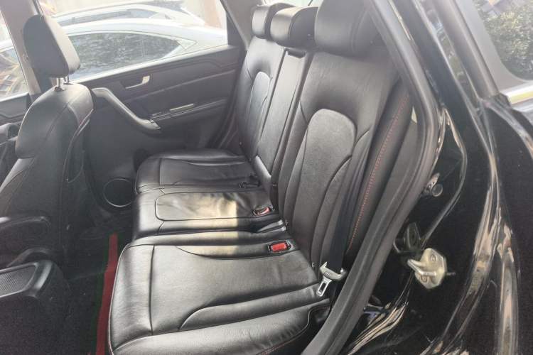 Used Haval H6 2014 Sport Version 1.5T Manual Two-Wheel Drive Elite Edition Left Rear Seat