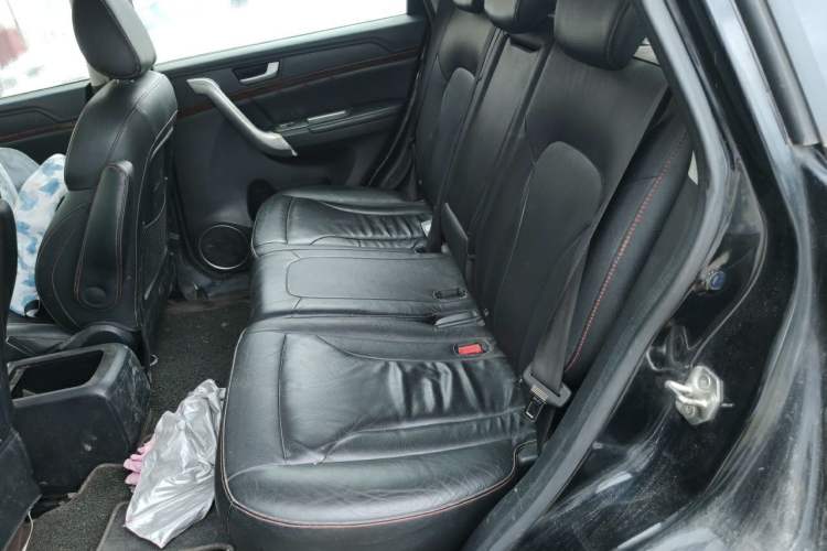 Used Haval H6 2014 Sport Version 1.5T Manual Two-Wheel Drive Elite Edition Left Rear Seat