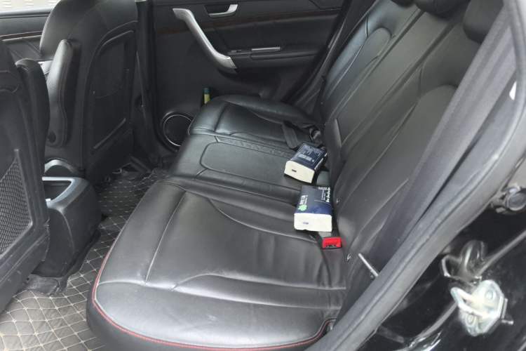 Used Haval H6 2014 Sport Version 1.5T Manual Two-Wheel Drive Elite Edition Left Rear Seat