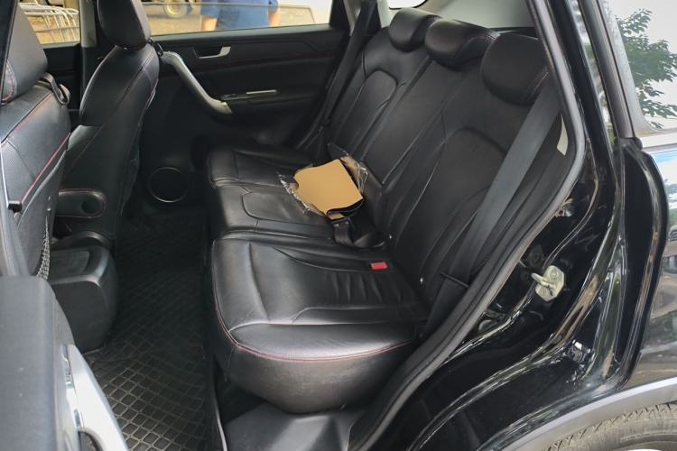 Used Haval H6 2014 Sport Version 1.5T Manual Two-Wheel Drive Elite Edition Left Rear Seat