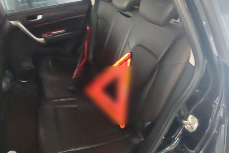 Used Haval H6 2014 Sport Version 1.5T Manual Two-Wheel Drive Elite Edition Left Rear Seat