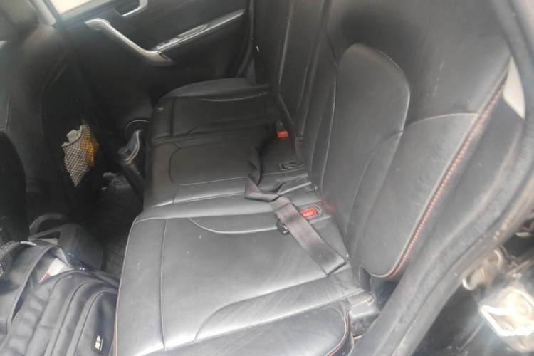 Used Haval H6 2014 Sport Version 1.5T Manual Two-Wheel Drive Elite Edition Left Rear Seat