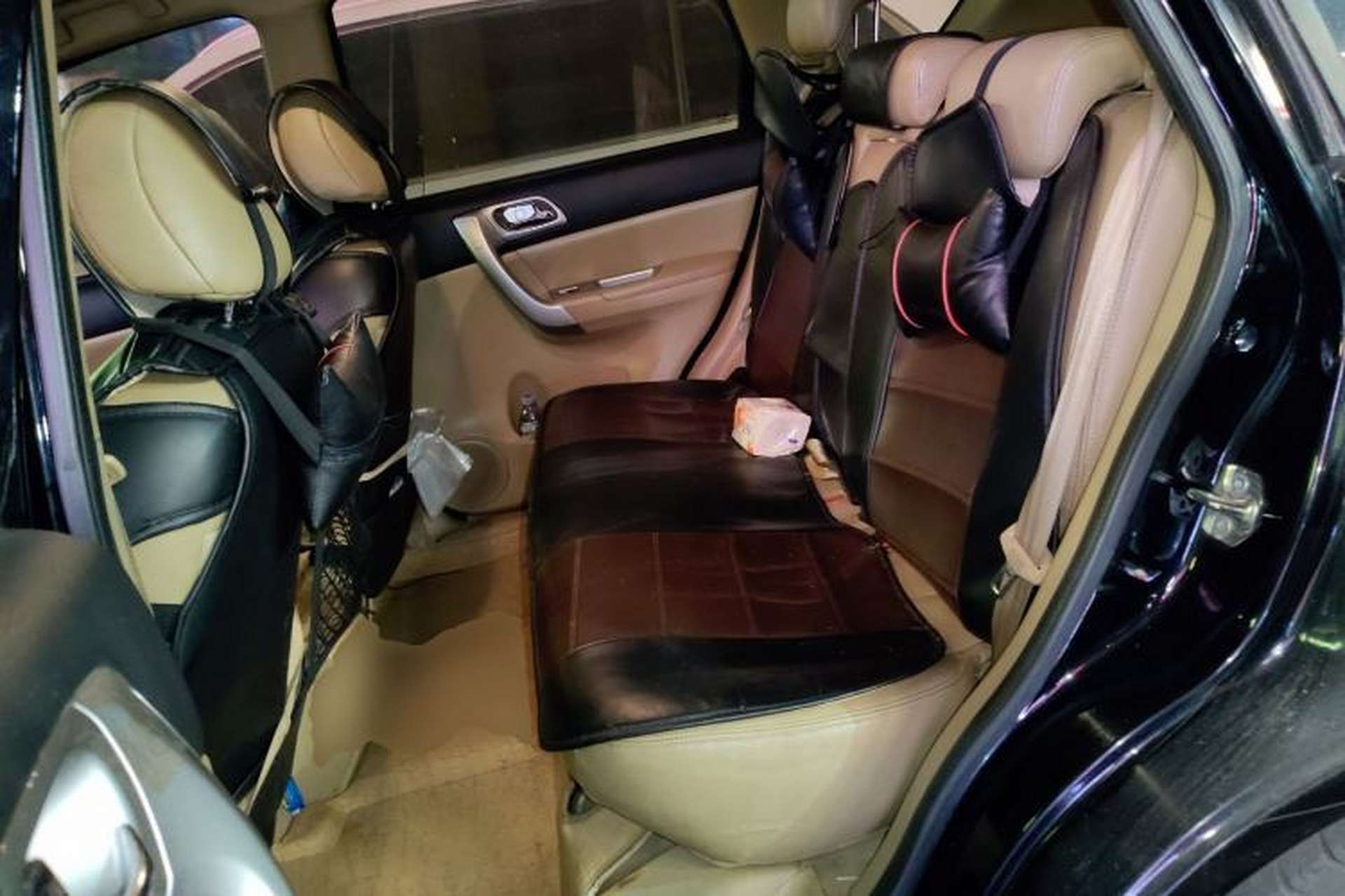 Used Haval H6 2014 Upgraded Model 2.0T Diesel Manual Two-Wheel Drive Elite Version Left Rear Seat