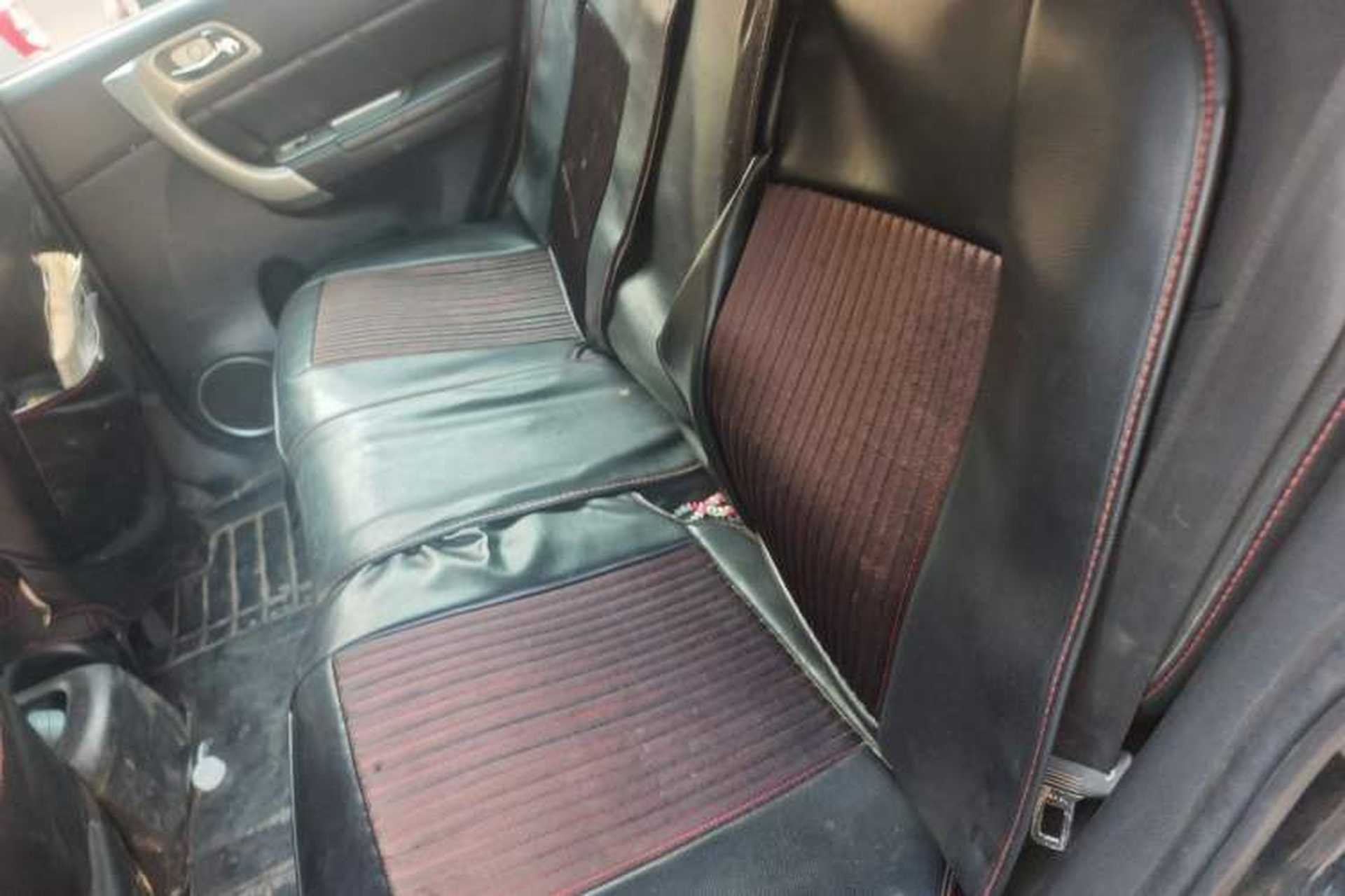 Used Haval H6 2014 Upgraded Model 1.5T Manual Two-Wheel Drive Elite Version Left Rear Seat