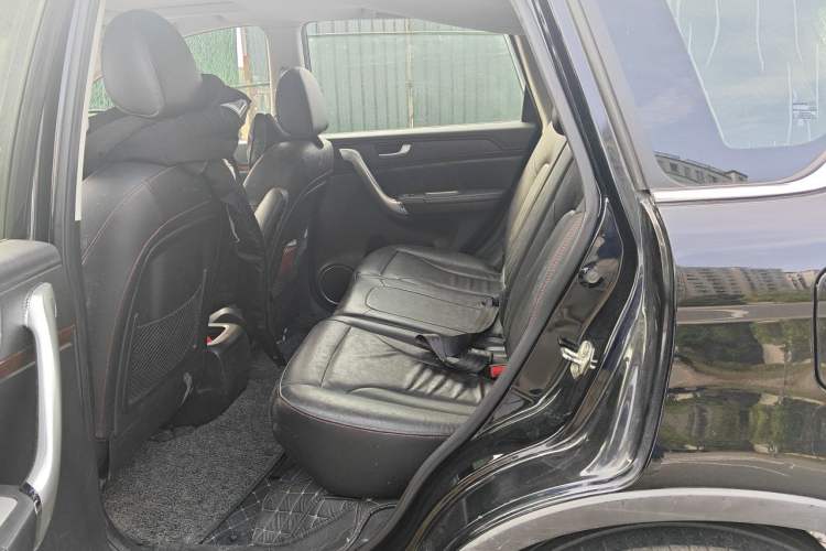 Used Haval H6 2014 Sport Version 1.5T Manual Two-Wheel Drive Elite Edition Left Rear Seat