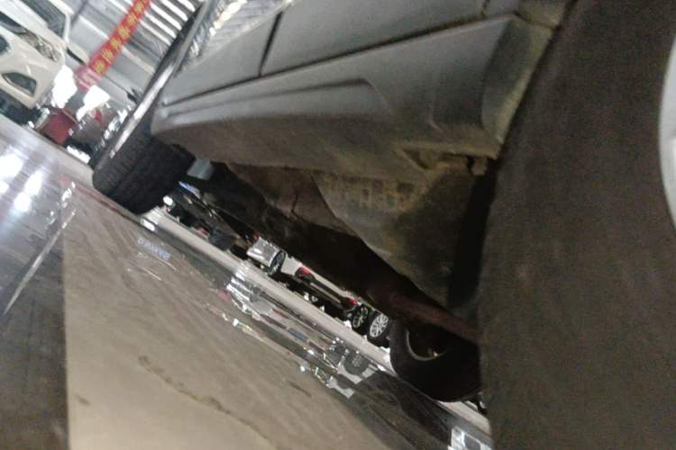 Used Haval H6 2014 Sport Version 1.5T Manual Two-Wheel Drive Elite Edition Left Side Sill